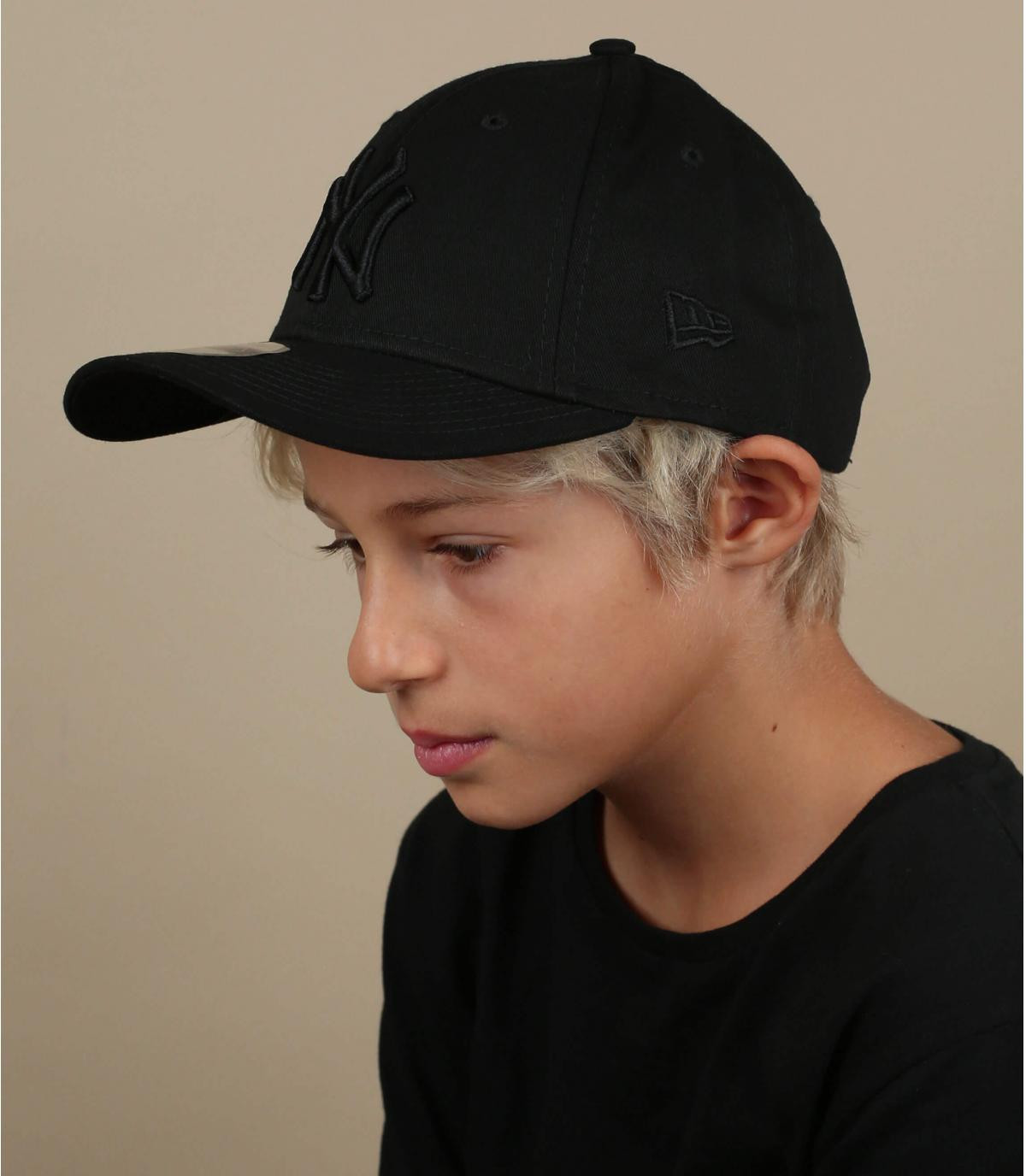 black NY child cap Kids League Ess NY 9Forty black black